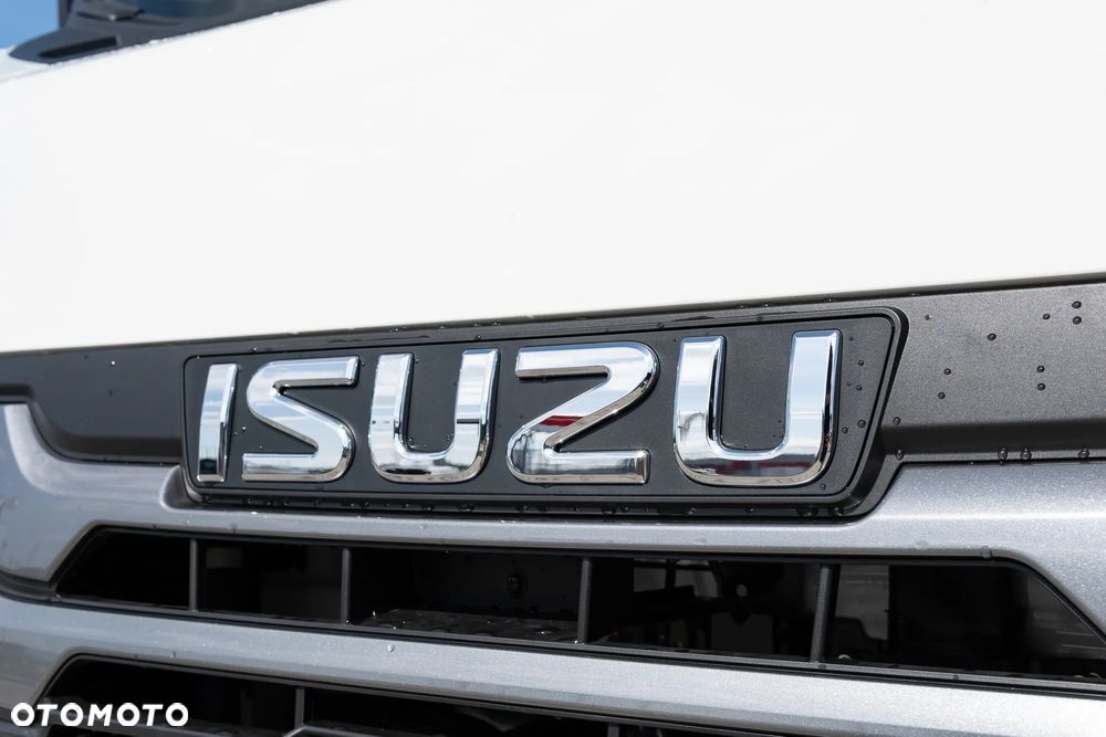 Isuzu M27 - 18