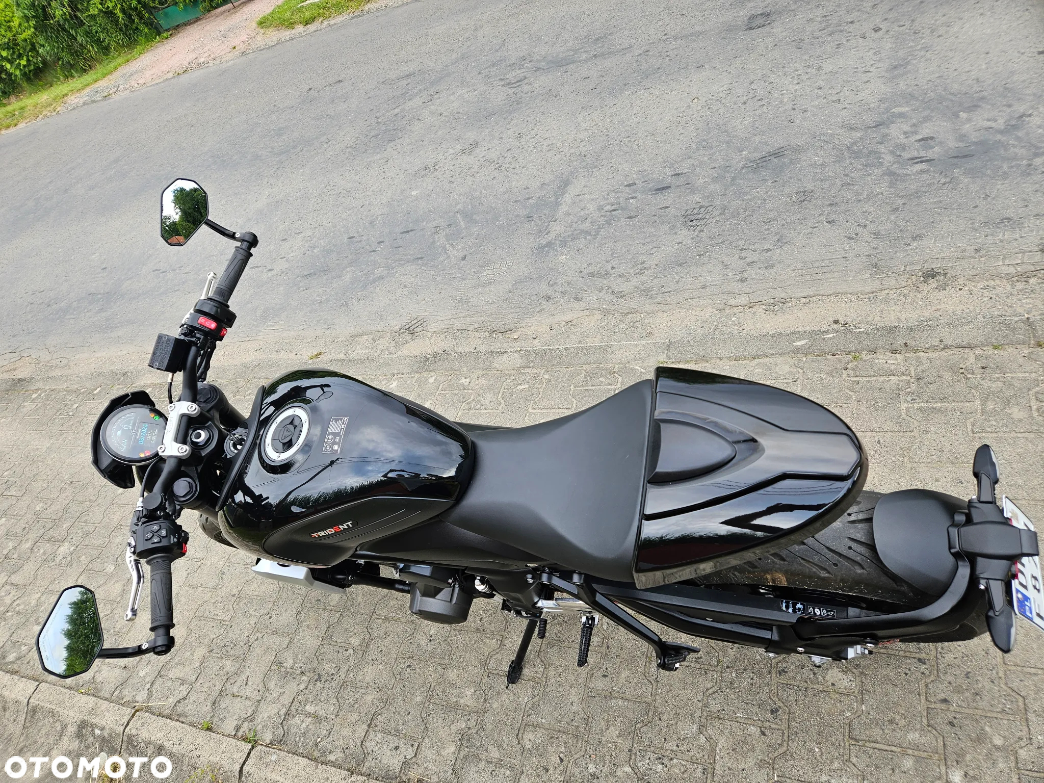 Triumph Trident - 8