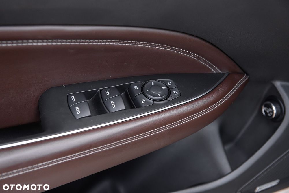 Opel Insignia 2.0 CDTI 4x4 GSi S&S - 17