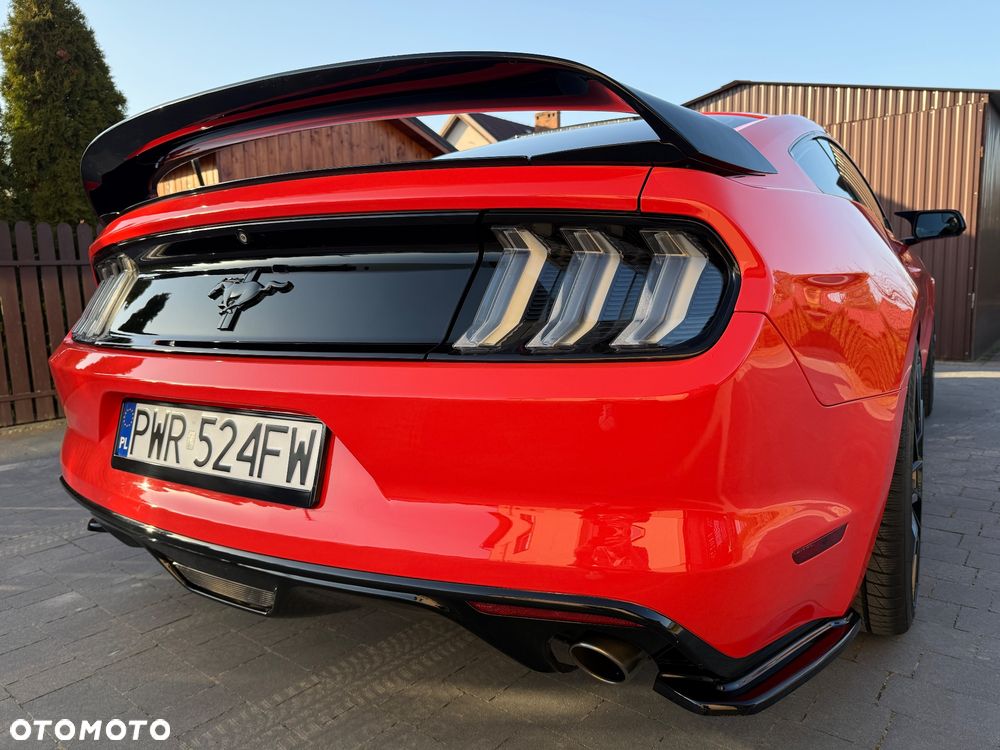 Ford Mustang - 10