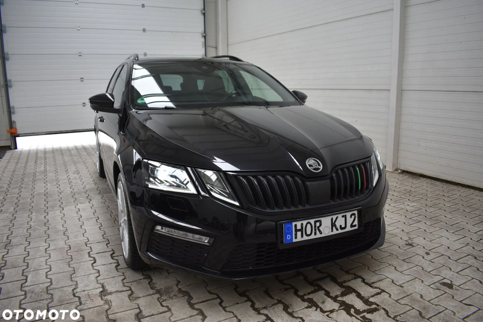 Skoda Octavia Combi 2.0 TSI RS - 4