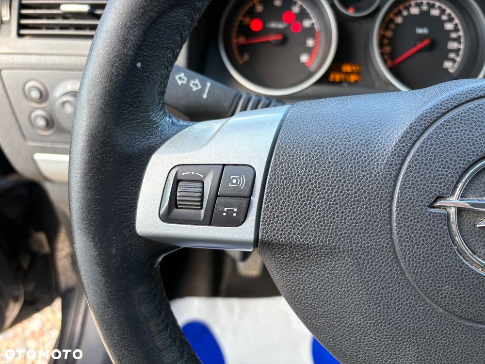 Opel Zafira 1.6 Cosmo - 17