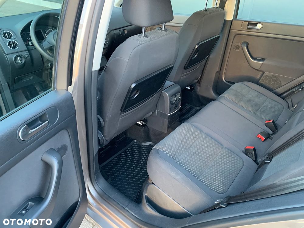 Volkswagen Golf Plus - 10