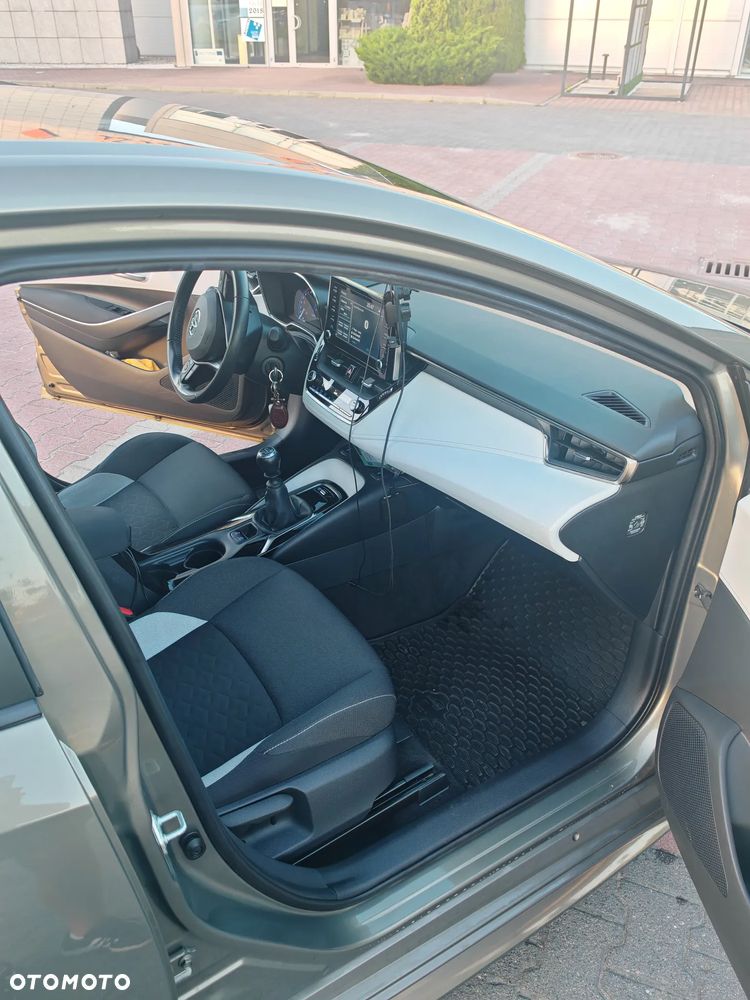 Toyota Corolla - 18