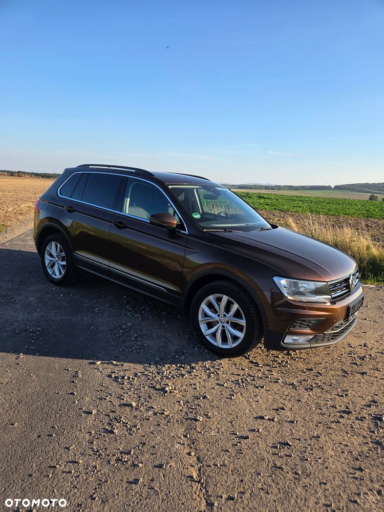 Volkswagen Tiguan - 1