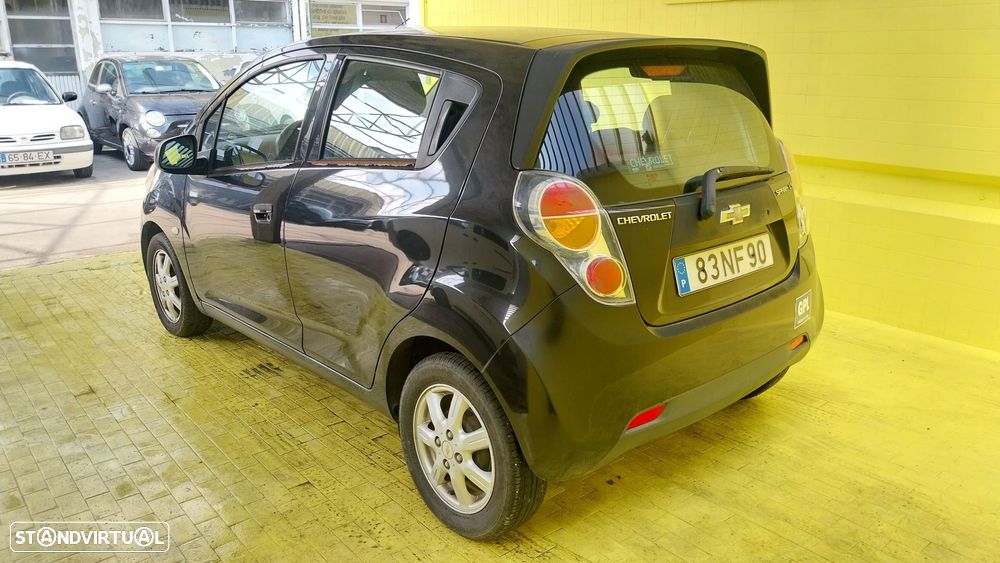 Chevrolet Spark 1.0 L Bi-Fuel - 17