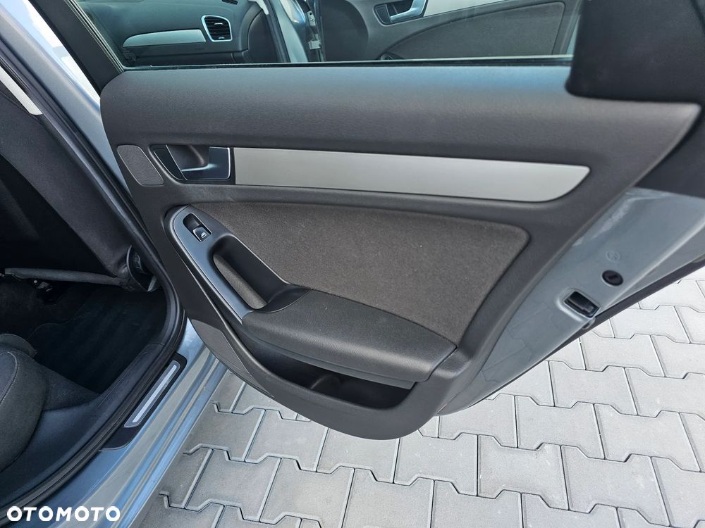 Audi A4 Limousine 2.0 TDI DPF Ambition - 27