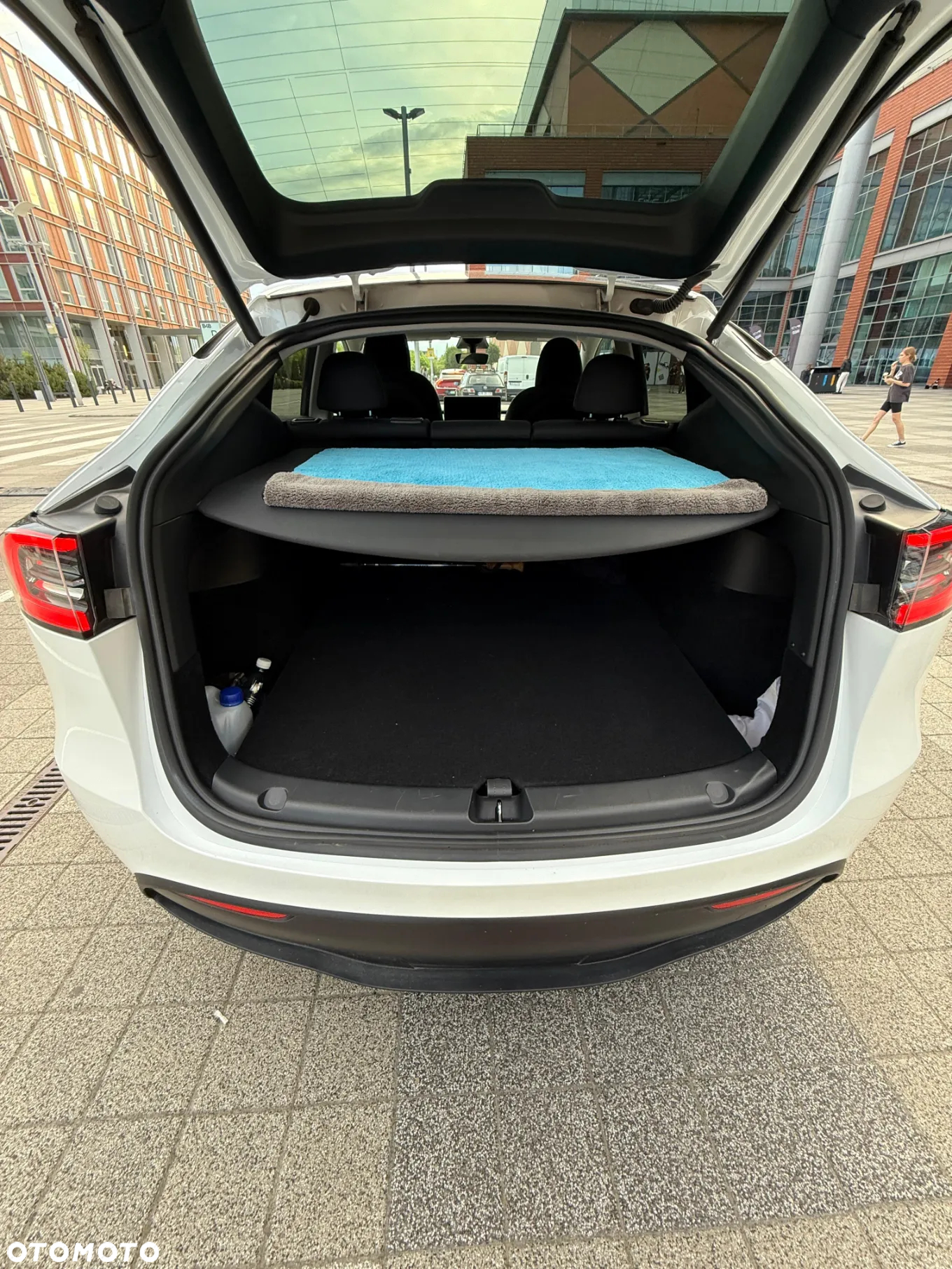 Tesla Y RWD - 15