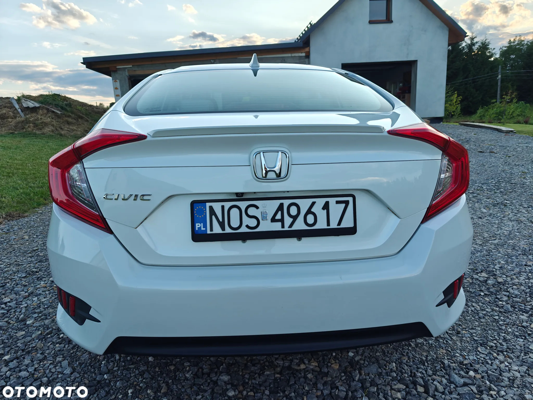 Honda Civic 1.5 i-VTEC Turbo CVT Elegance - 9