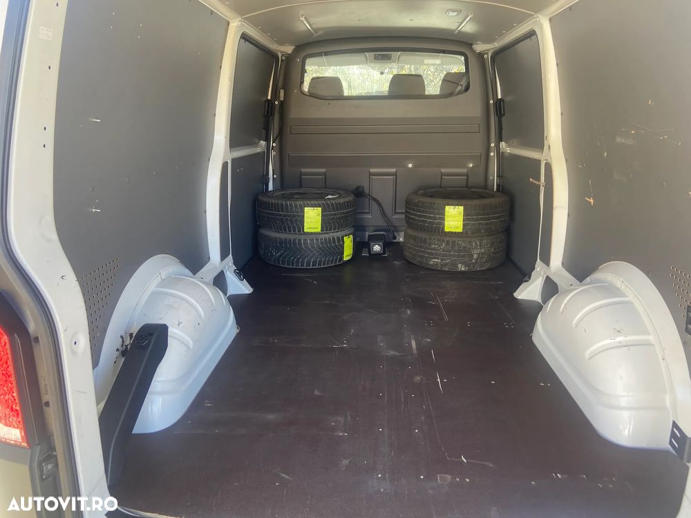 Volkswagen Transporter T6.1 - 22
