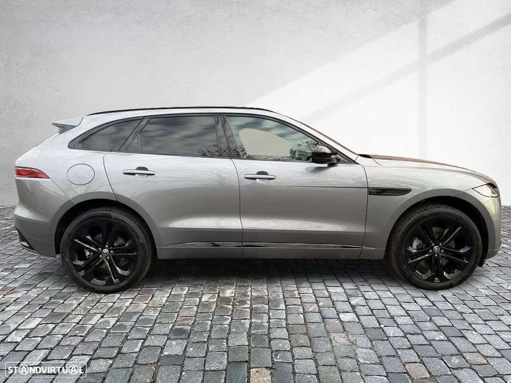 Jaguar F-Pace - 5