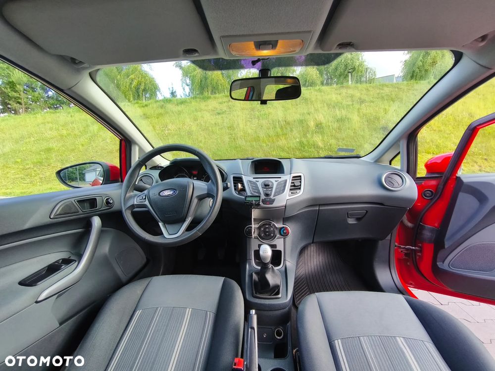 Ford Fiesta 1.25 Ambiente - 19