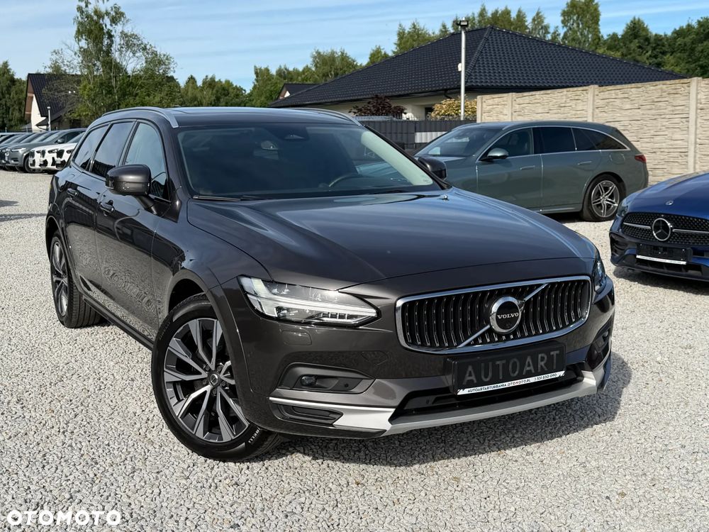 Volvo V90 Cross Country B5 D AWD Ultimate - 1