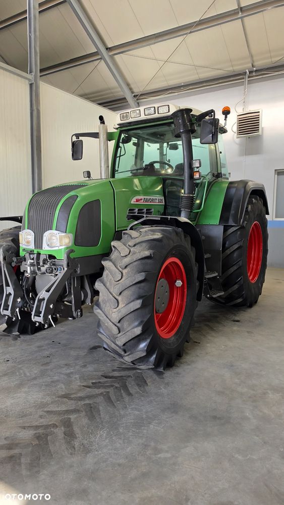 Fendt 926 Vario Rufa 55km-h  828 Power Vario Tms 6215R Axion Massey 7720 Valtra S - 7