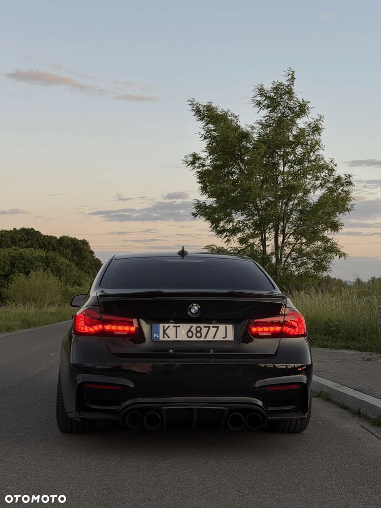 BMW Seria 3 330i xDrive Edition M Sport Shadow - 13