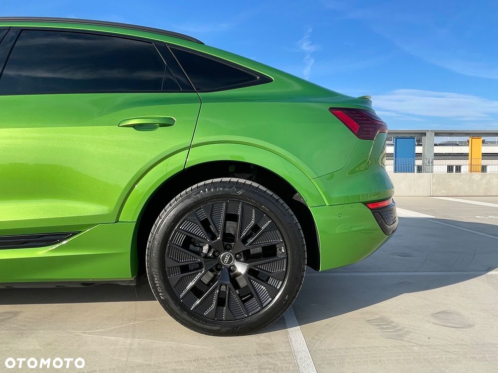 Audi Q8 Sportback e-tron - 15