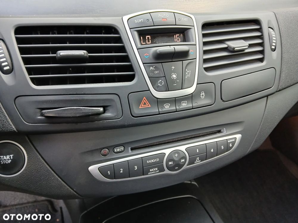 Renault Laguna 1.6 16V 110 Expression - 11