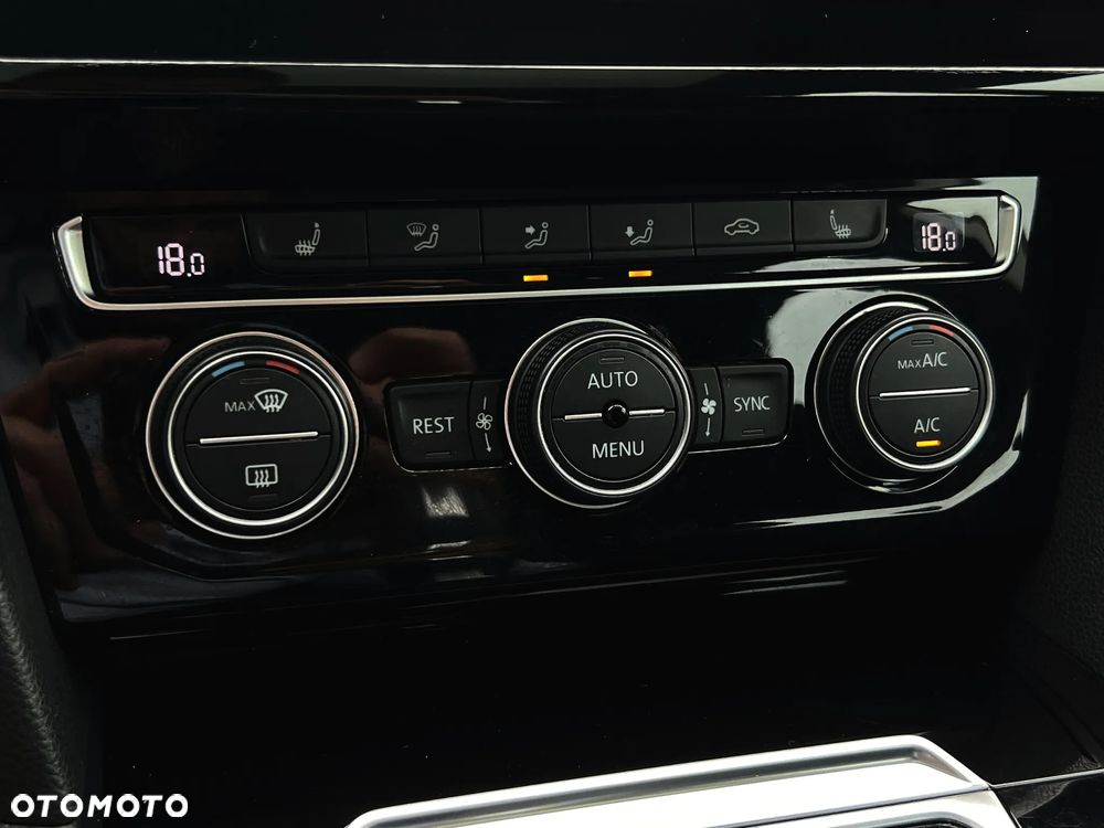 Volkswagen Arteon 2.0 TDI SCR DSG Elegance - 30