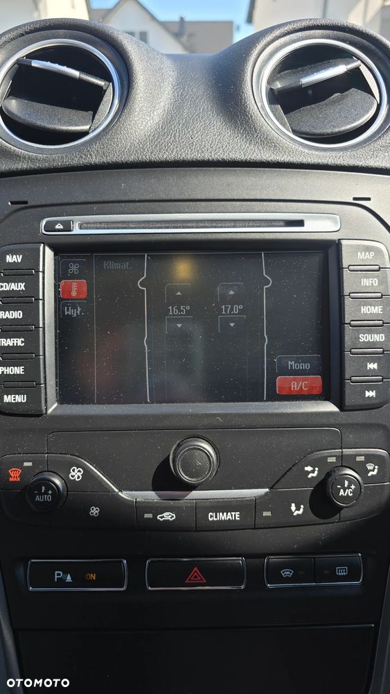 Ford Mondeo 2.0 TDCi Titanium - 22