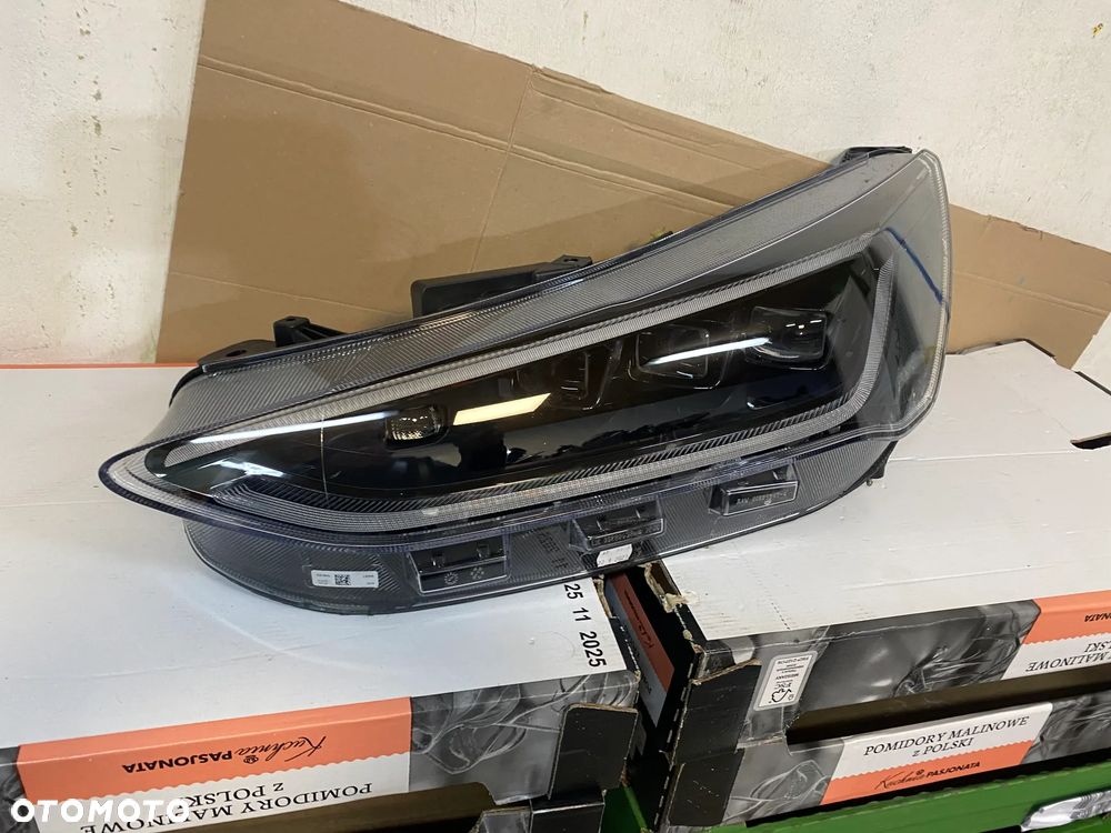 lampa focus 4 lift full led lewa eu cała - 2