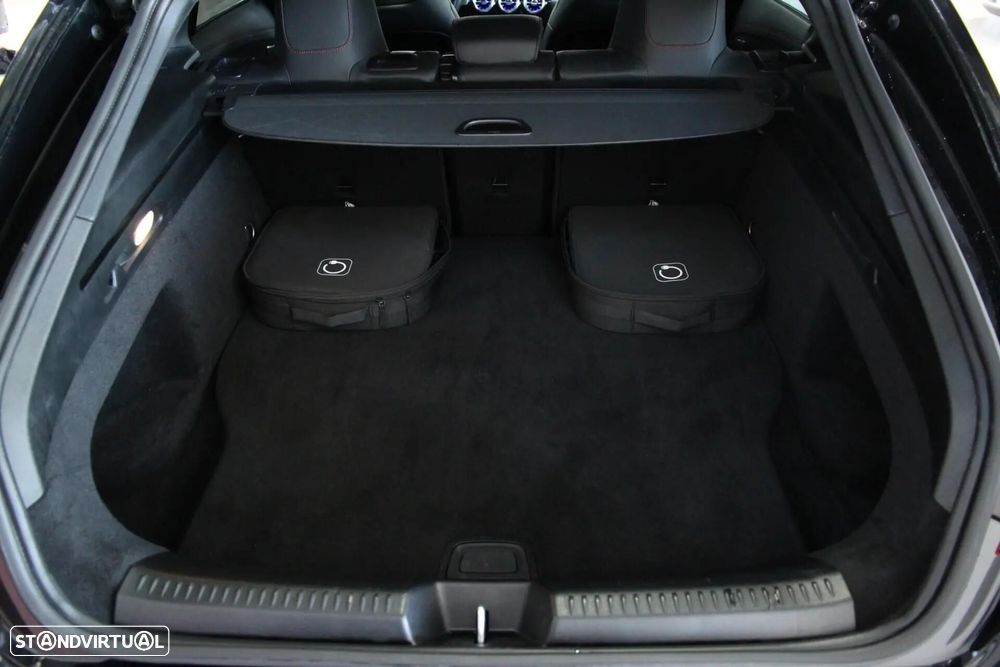 Mercedes-Benz CLA 250 e Shooting Brake AMG Line - 27
