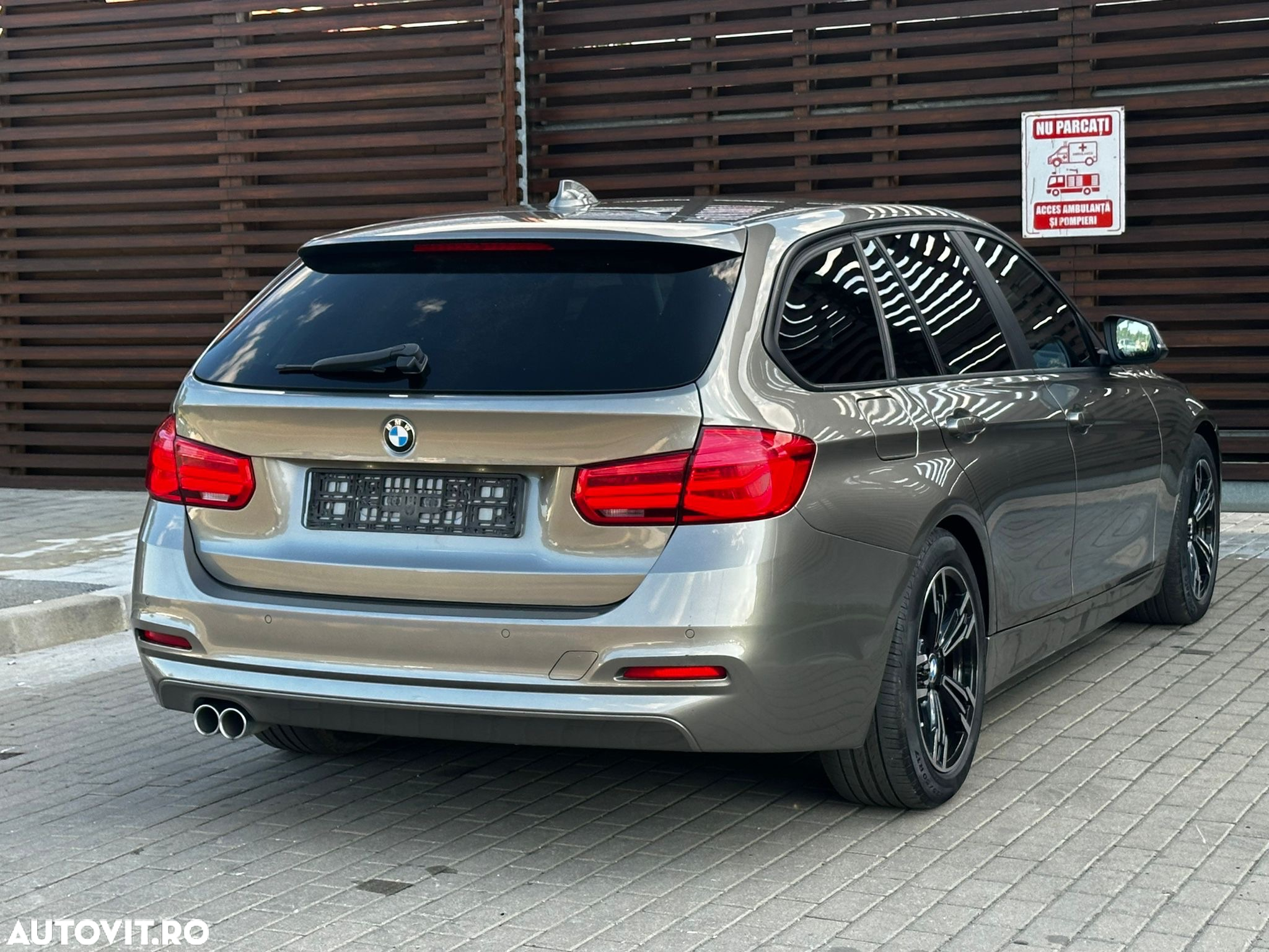 BMW Seria 3 320d Efficient Dynamic Edition Aut. - 12