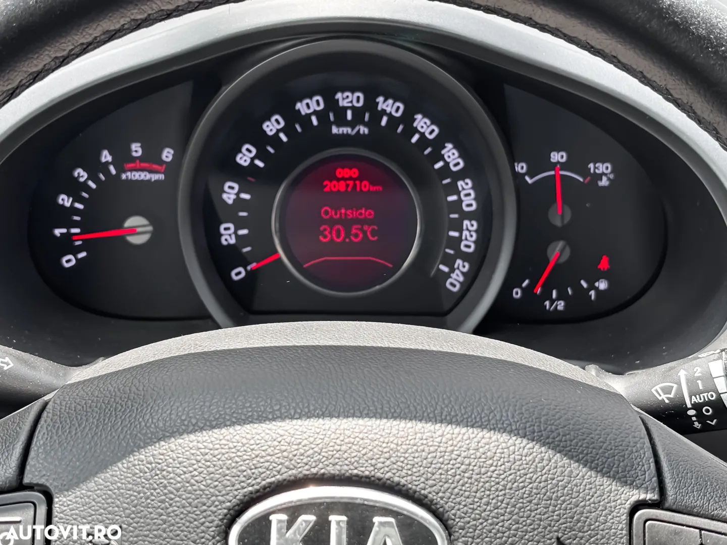Kia Sportage - 12