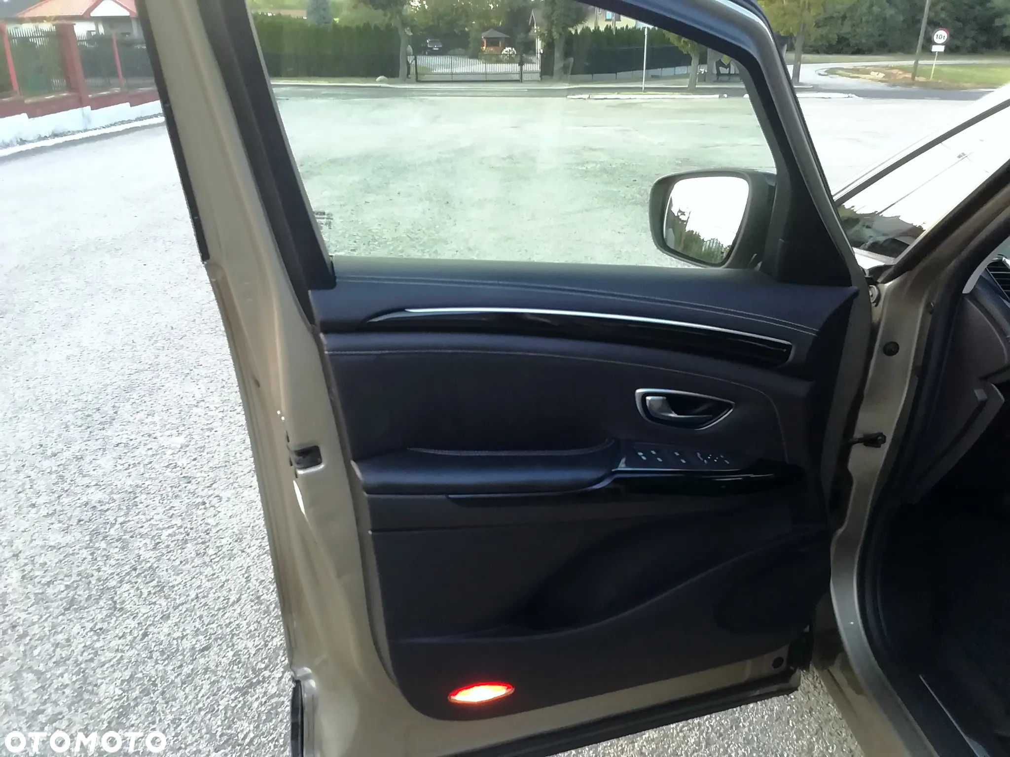Renault Espace 1.6 dCi Energy Initiale Paris EDC 7os - 7