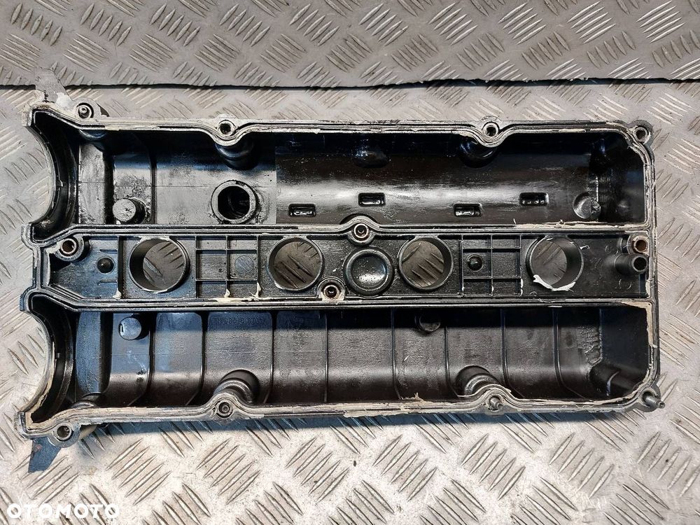 POKRYWA ZAWORÓW FORD FIESTA MK5 1.4 16V - 2