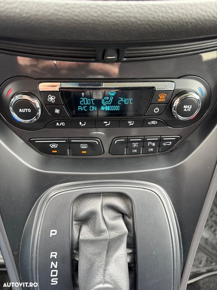 Ford Kuga 2.0 TDCi Powershift 4WD Titanium - 15