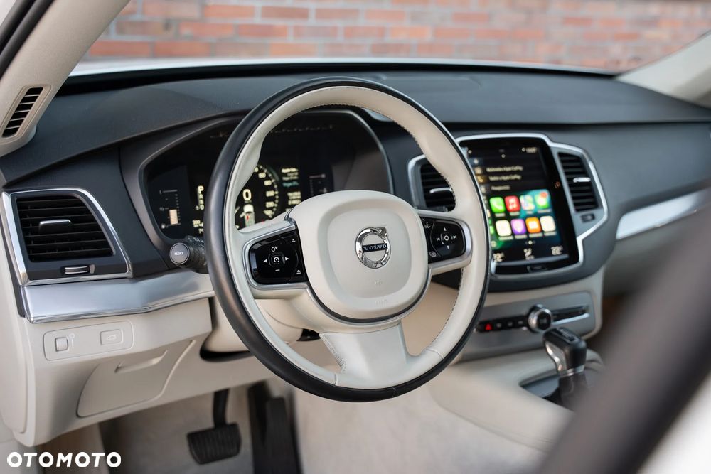 Volvo XC 90 B5 D AWD Geartronic Momentum - 21