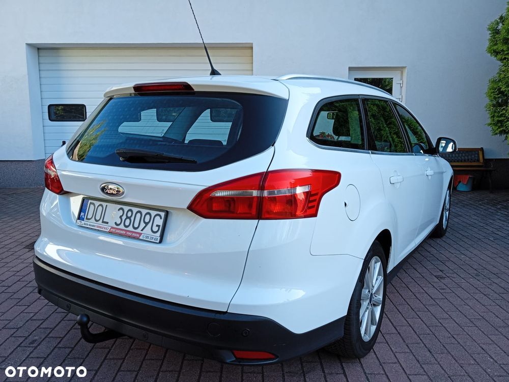 Ford Focus 1.6 TDCi DPF Start-Stopp-System SYNC Edition - 8