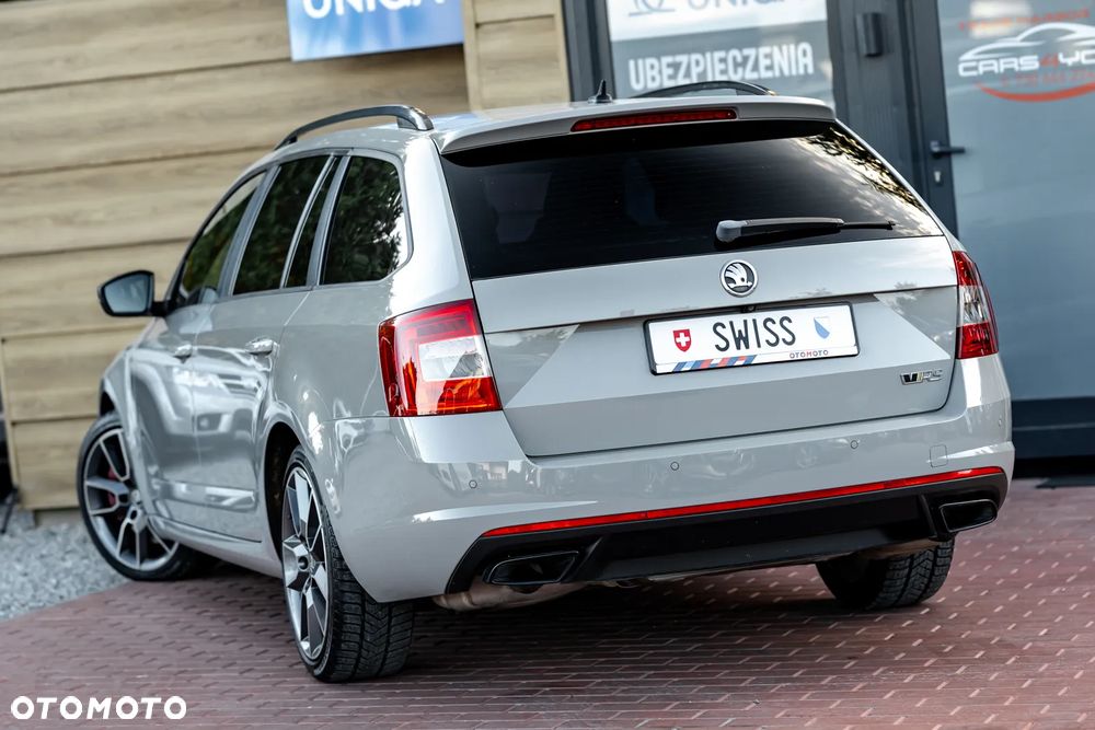 Skoda Octavia 2.0 TSI DSG RS 230 - 9