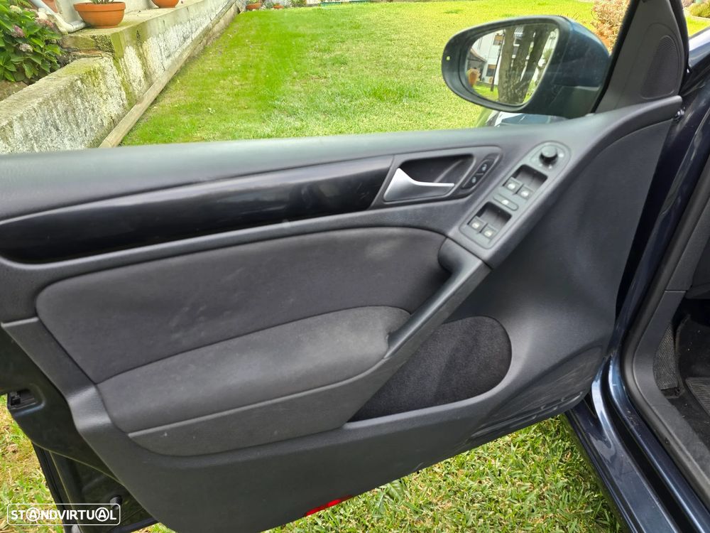 VW Golf 1.6 TDi Confortline - 9