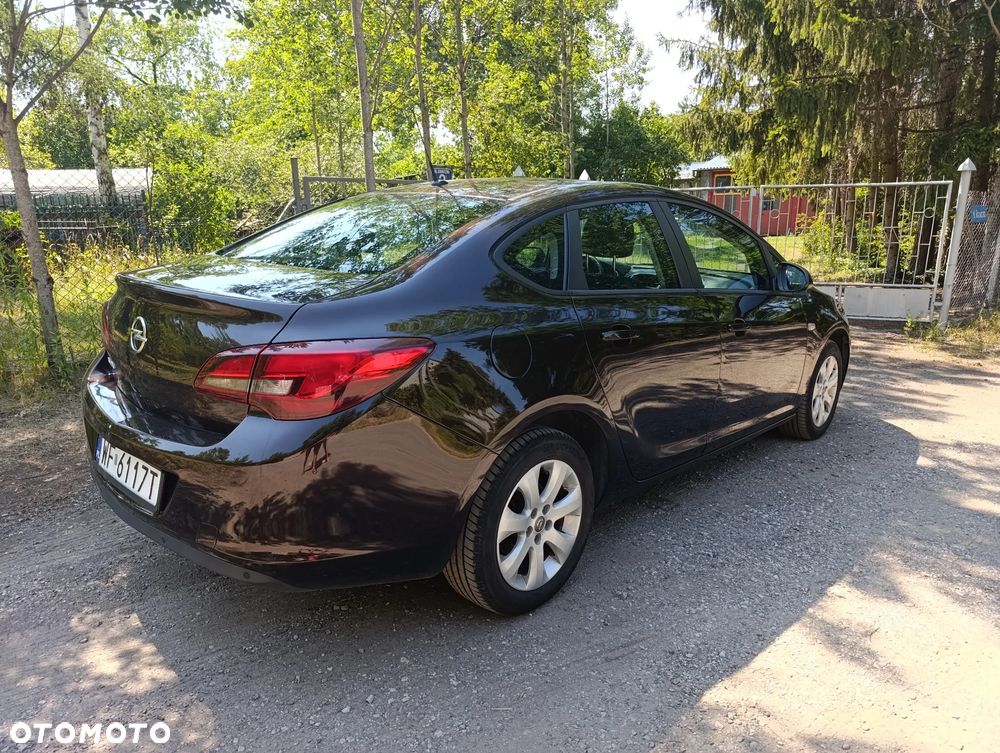 Opel Astra 1.6 Active EU6 - 2