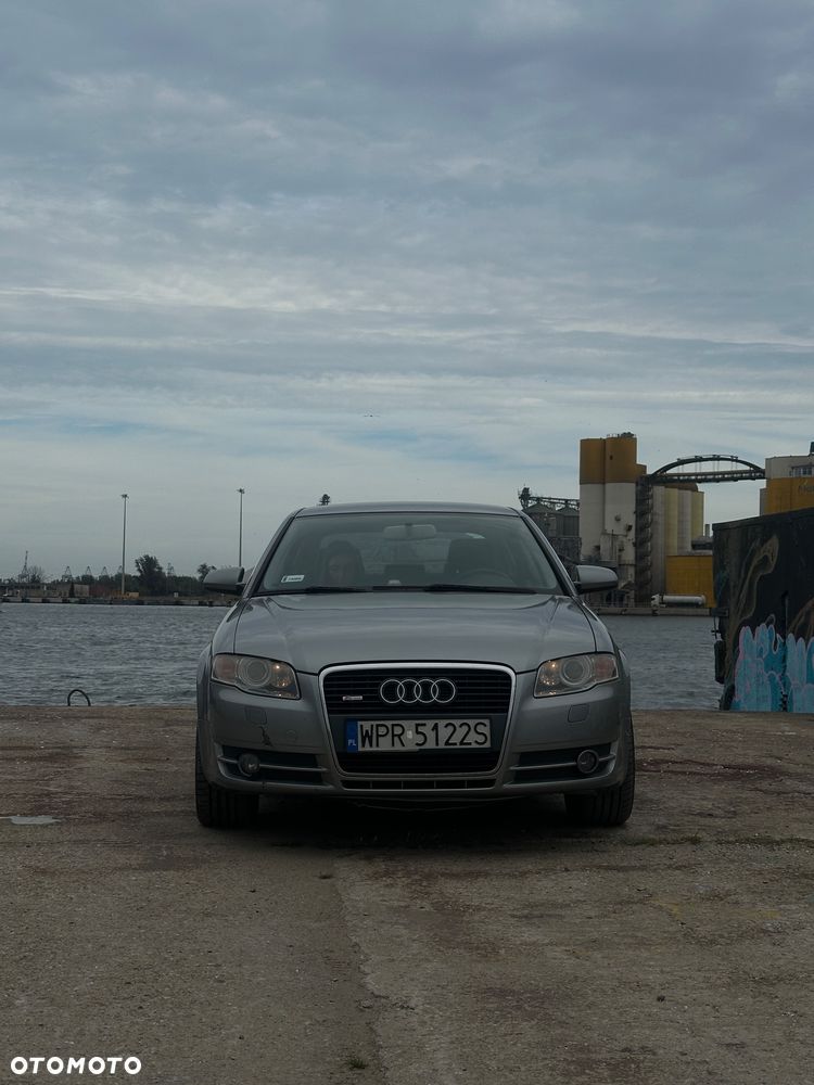 Audi A4 Limousine 2.0 TDI - 1