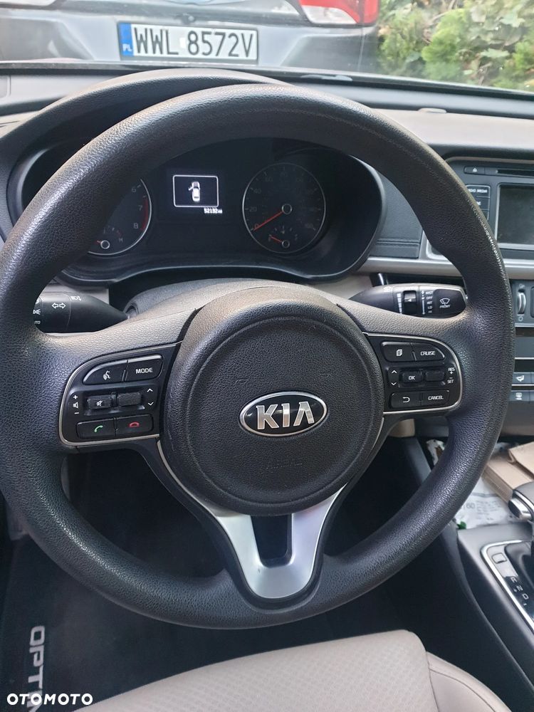 Kia Optima - 8