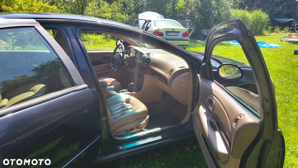 Chrysler 300M - 8