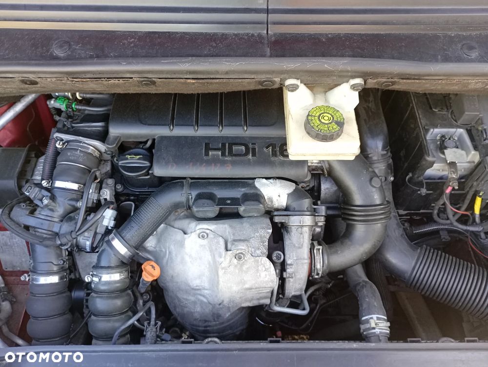Citroën C4 Picasso 1.6 HDi FAP Exclusive - 7