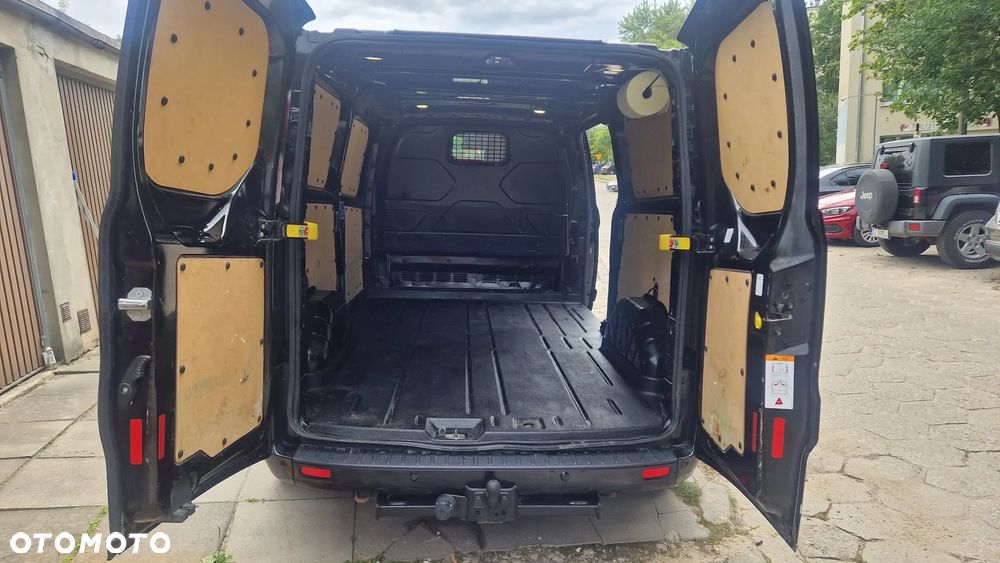 Ford TRANSIT CUSTOM - 8