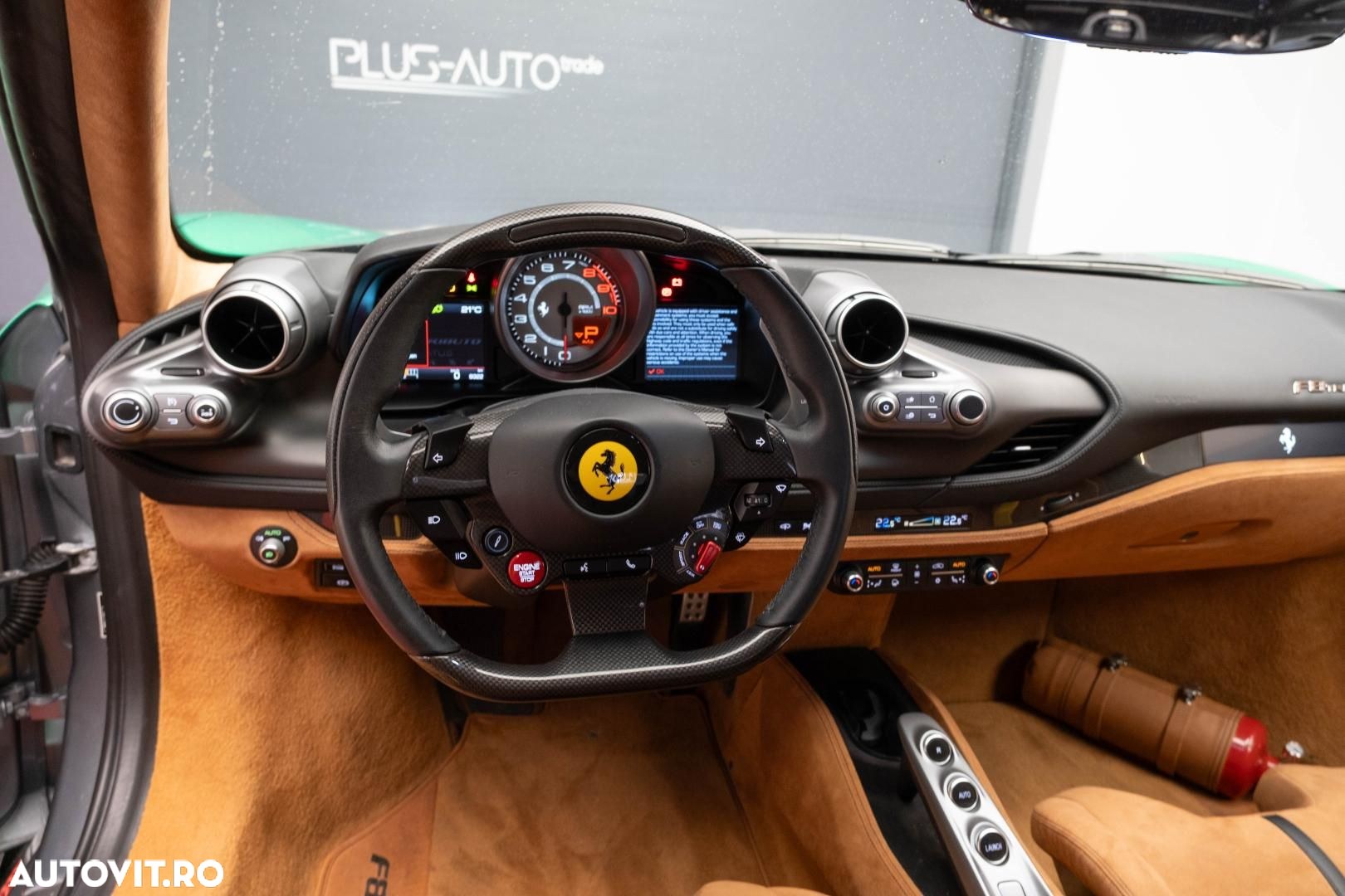 Ferrari F8 - 13