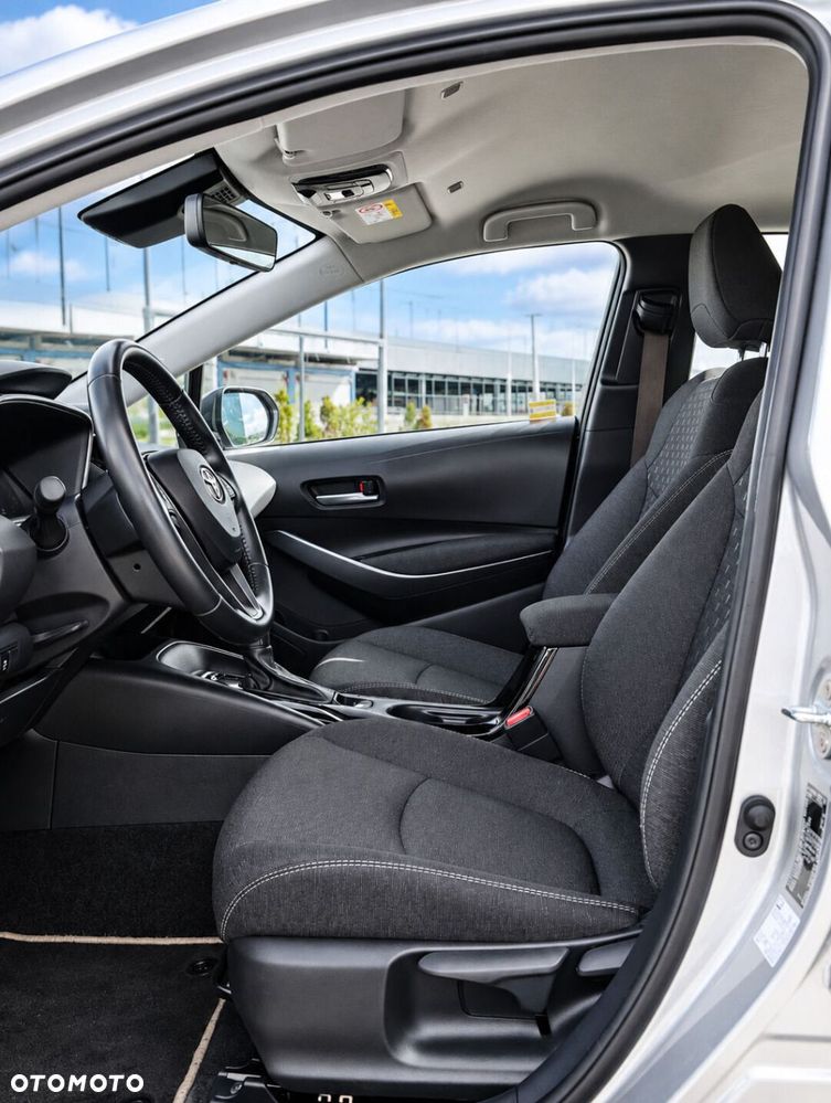 Toyota Corolla 1.8 Hybrid Comfort - 19