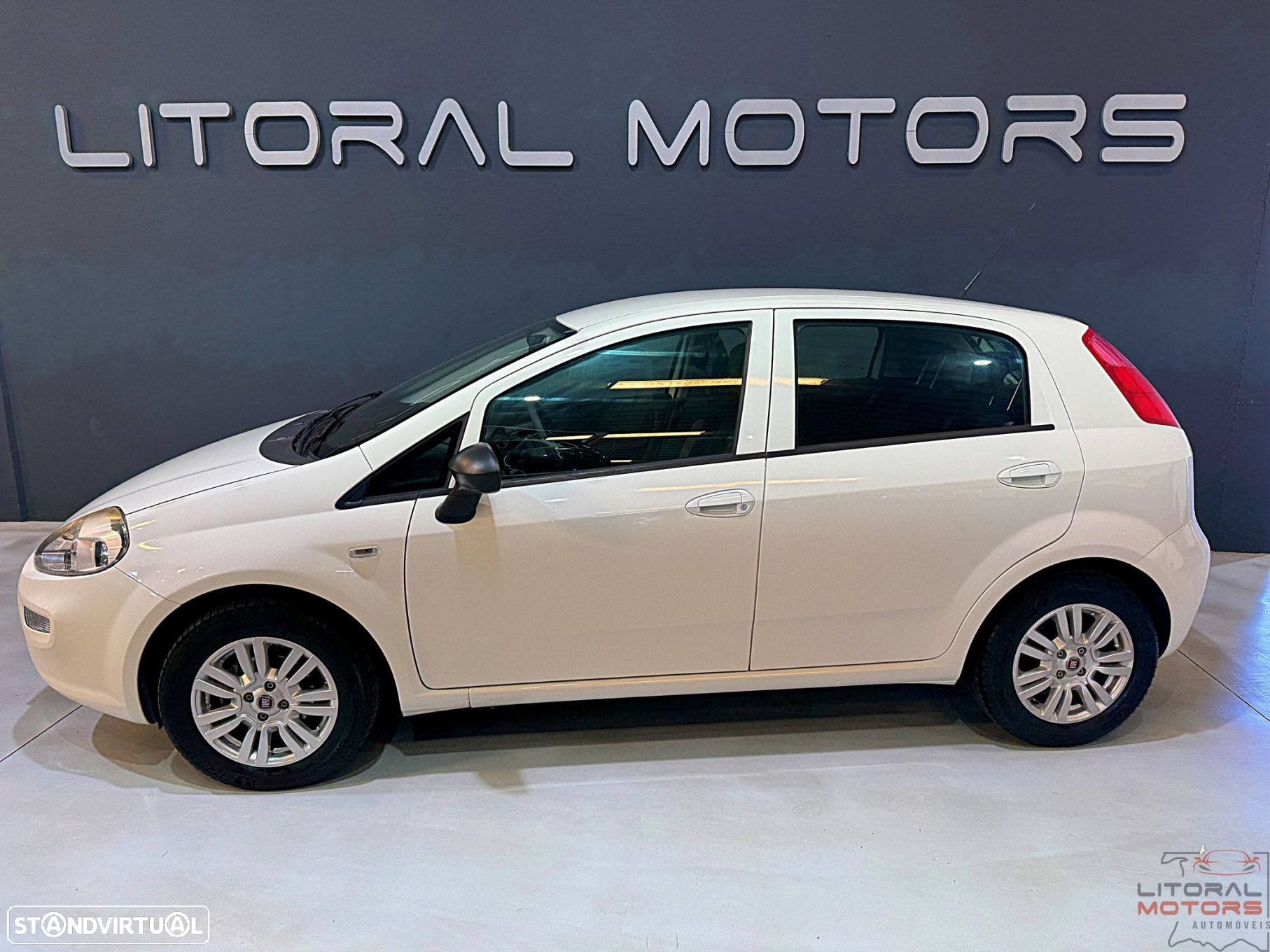 Fiat Punto 1.2 Lounge S&S - 6