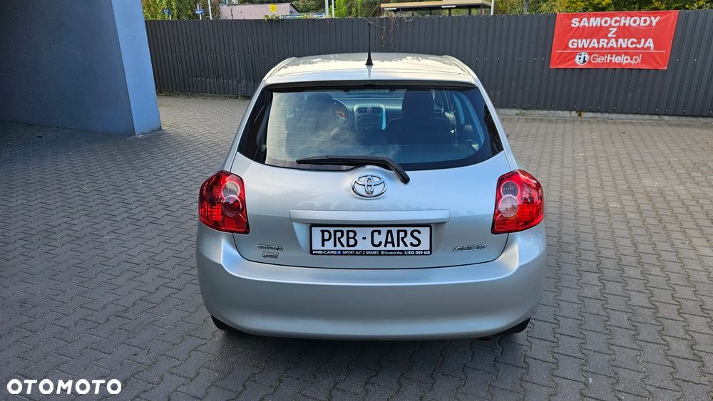 Toyota Auris - 11