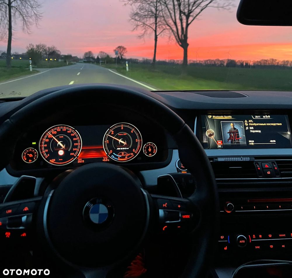 BMW Seria 5 M550d xDrive Sport-Aut - 7