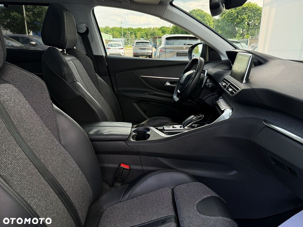 Peugeot 5008 1.6 THP Allure S&S EAT6 - 34