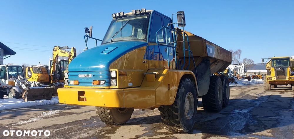 Caterpillar 730 - 1