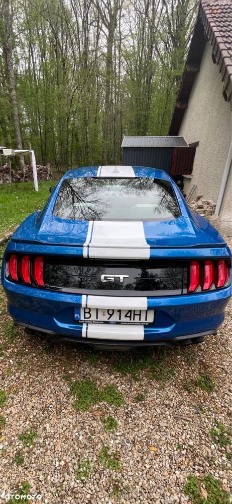 Ford Mustang - 2