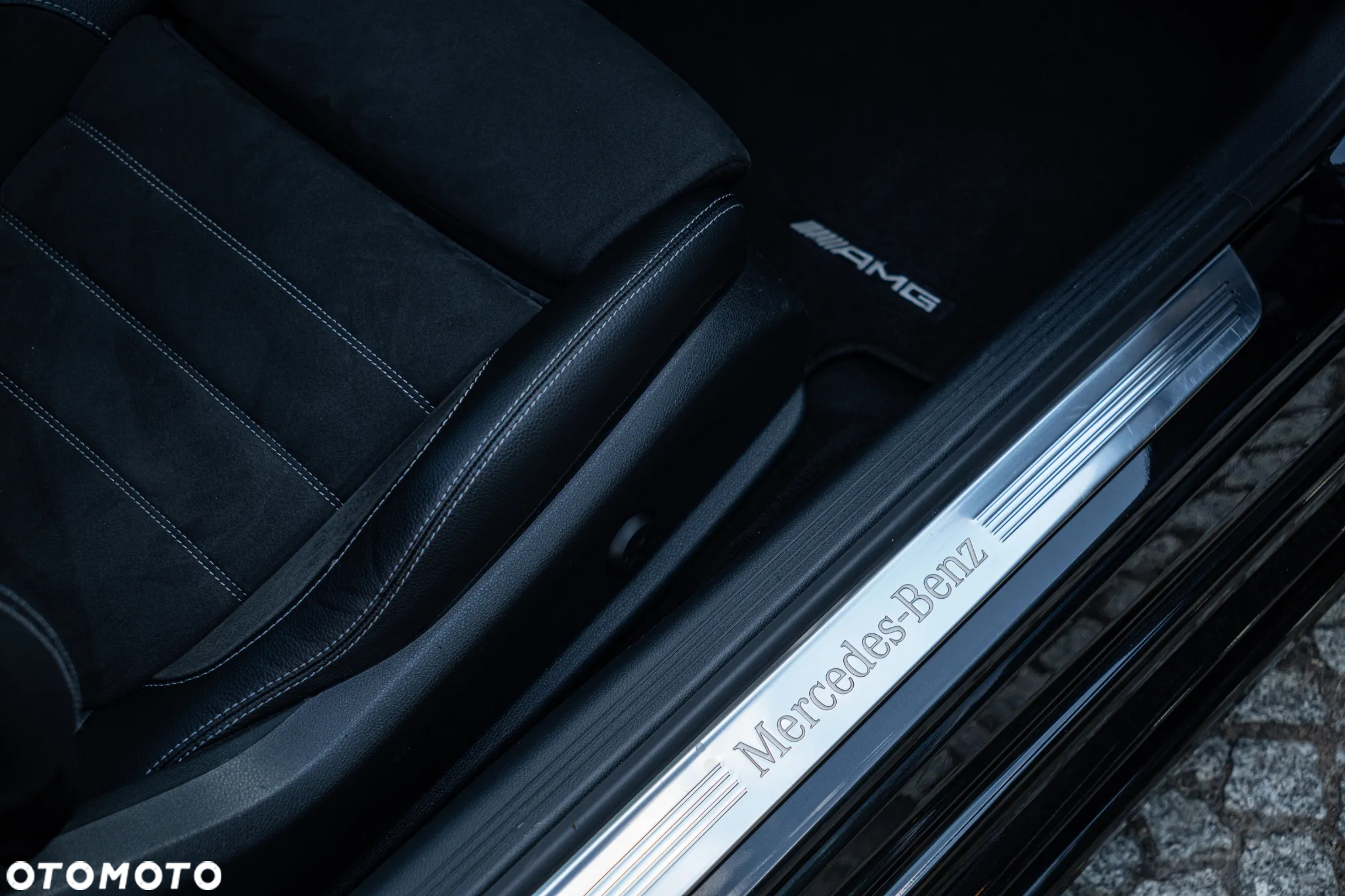 Mercedes-Benz Klasa C 200 Coupe 4Matic 9G-TRONIC AMG Line - 13