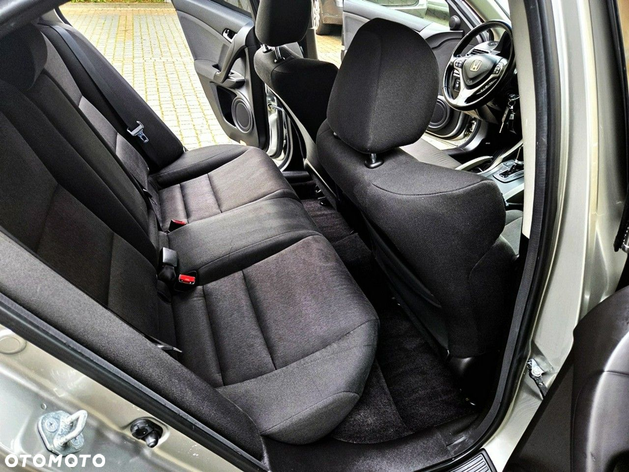 Honda Accord - 9